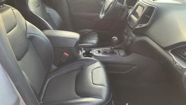 2019 Jeep Cherokee Altitude