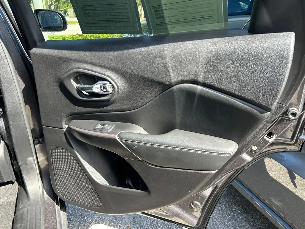 2020 Jeep Cherokee - $14,485