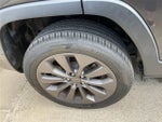 2021 Cherokee Thumbnail 30