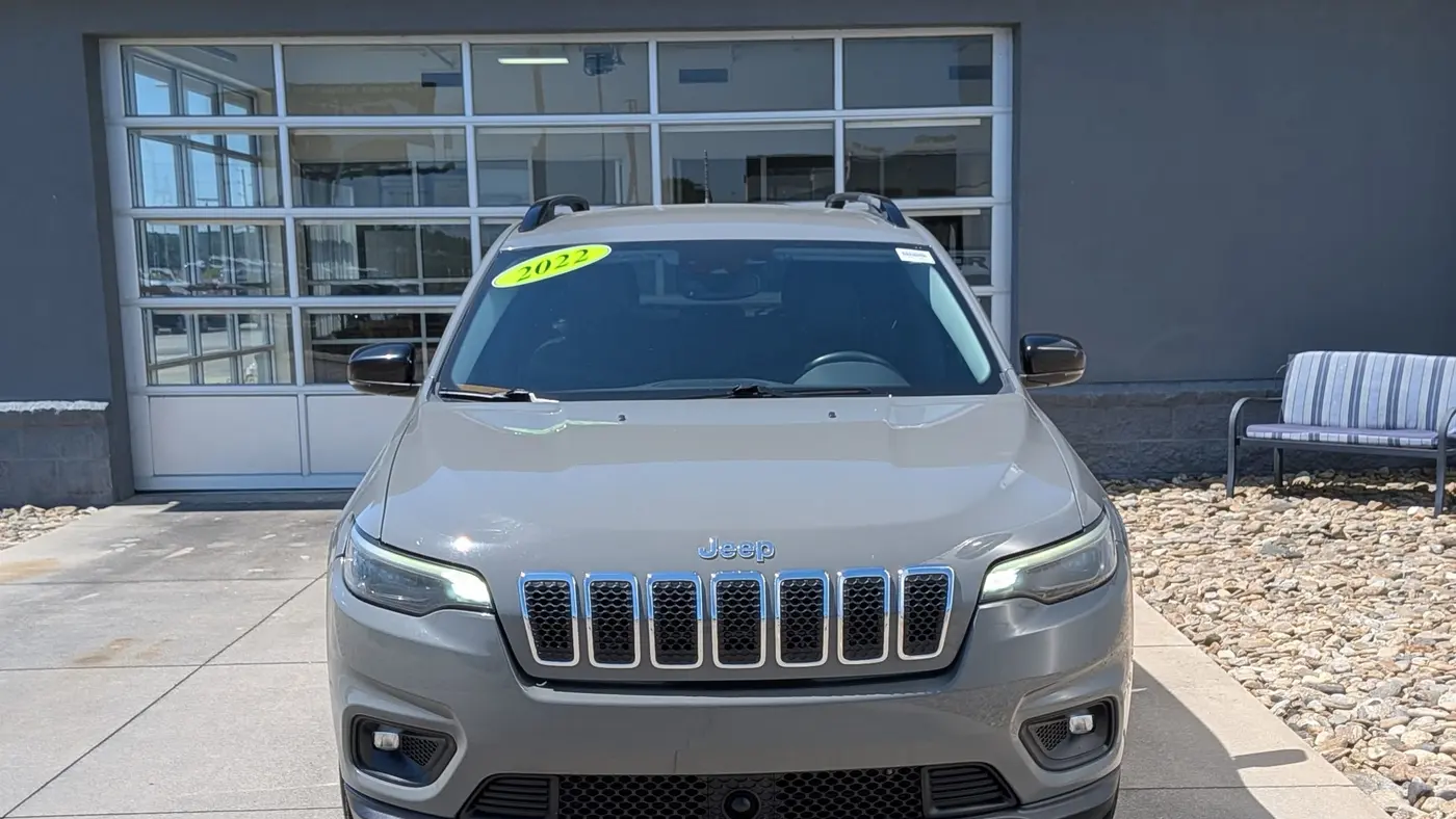 2022 Jeep Cherokee Latitude Lux