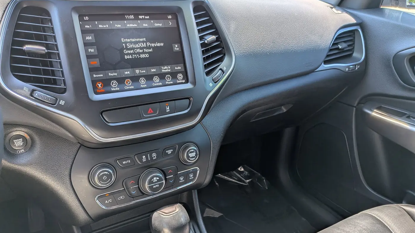 2022 Jeep Cherokee Latitude Lux