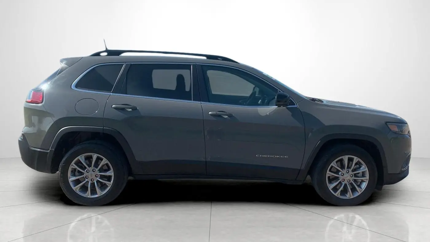 2022 Jeep Cherokee Latitude Lux