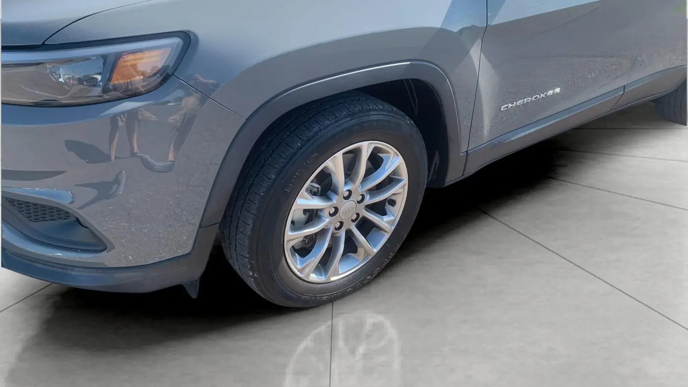 2022 Jeep Cherokee Latitude Lux
