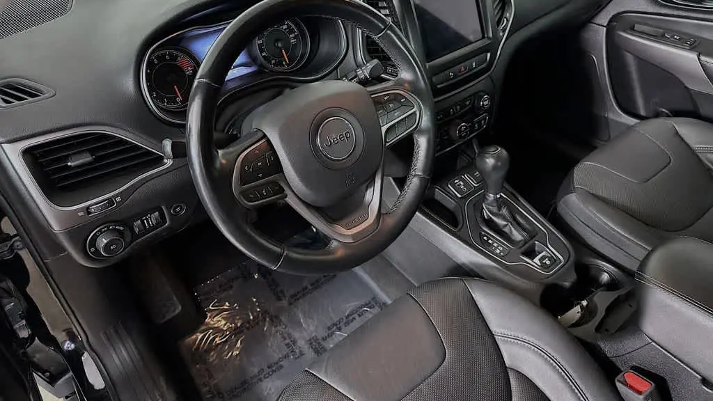 2021 Jeep Cherokee Latitude Lux
