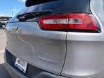 2016 Cherokee Thumbnail 32