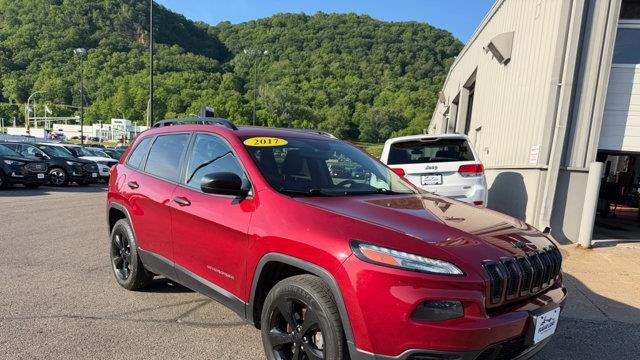 2017 Jeep Cherokee Sport
