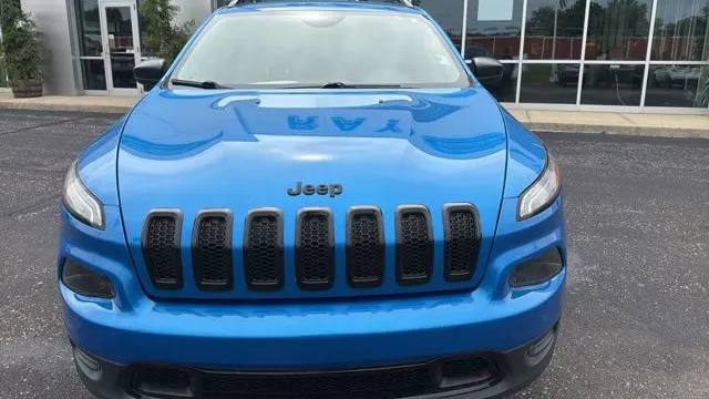 2017 Jeep Cherokee Sport