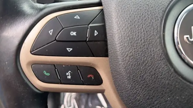 2017 Jeep Cherokee Sport