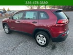2017 Cherokee Thumbnail 3