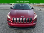 2017 Cherokee Thumbnail 8