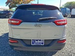 2017 Cherokee Thumbnail 5
