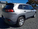 2017 Cherokee Thumbnail 6