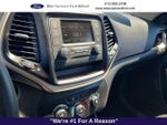 2017 Cherokee Thumbnail 15