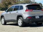 2016 Cherokee Thumbnail 5