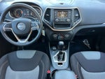 2016 Cherokee Thumbnail 14