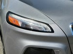 2016 Cherokee Thumbnail 40