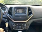 2016 Cherokee Thumbnail 16