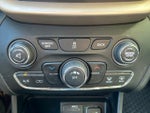 2016 Cherokee Thumbnail 19