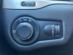 2016 Cherokee Thumbnail 25