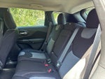 2016 Cherokee Thumbnail 30