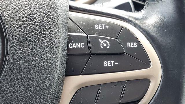 2017 Jeep Cherokee Sport