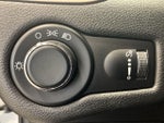 2017 Cherokee Thumbnail 13