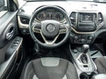 2017 Cherokee Thumbnail 10