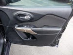 2017 Cherokee Thumbnail 24