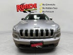 2016 Cherokee Thumbnail 8
