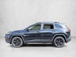 2016 Cherokee Thumbnail 8