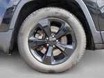 2016 Cherokee Thumbnail 9
