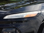2016 Cherokee Thumbnail 10