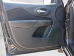 2016 Cherokee Thumbnail 12
