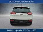 2016 Cherokee Thumbnail 6