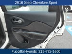 2016 Cherokee Thumbnail 12