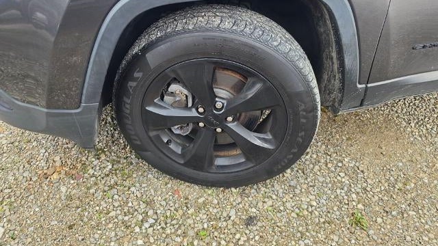 2017 Jeep Cherokee Sport