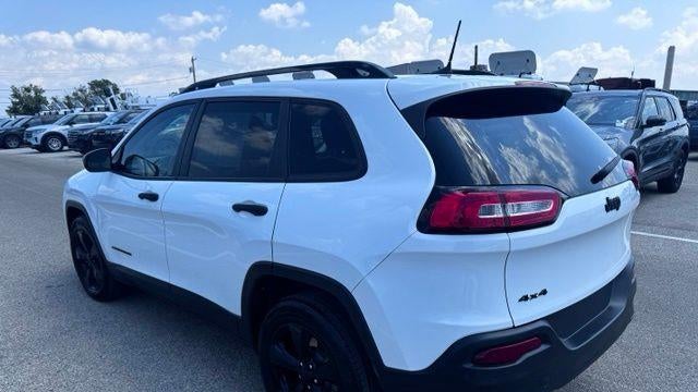 2017 Jeep Cherokee Sport