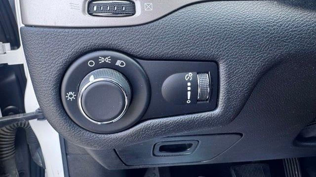 2017 Jeep Cherokee Sport