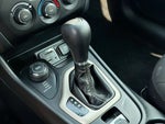 2016 Cherokee Thumbnail 32