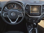 2018 Cherokee Thumbnail 10