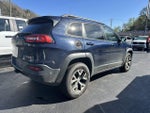 2014 Cherokee Thumbnail 10