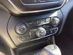 2019 Cherokee Thumbnail 30