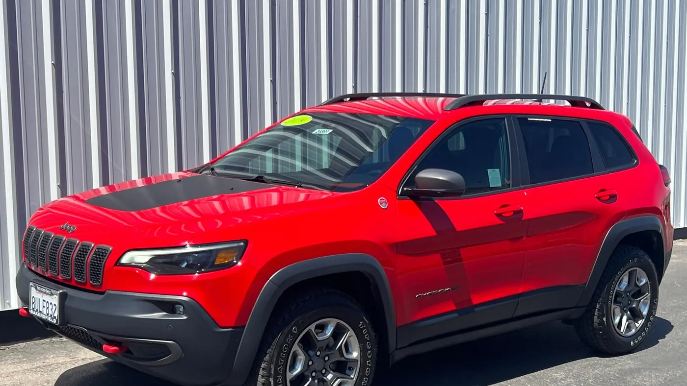 Preowned 2019 Jeep Cherokee Trailhawk for Sale
