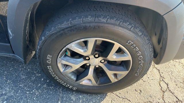2019 Jeep Cherokee Trailhawk