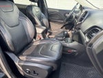 2019 Cherokee Thumbnail 16