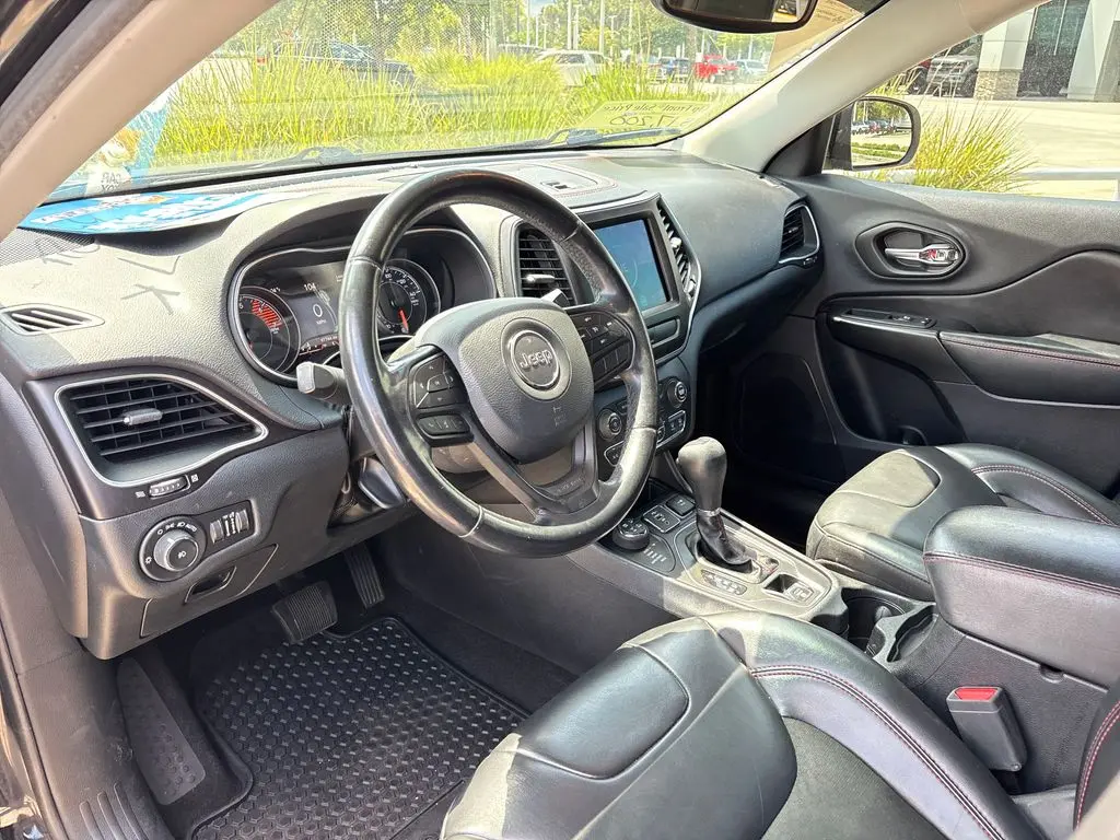2020 Jeep Cherokee - $13,999
