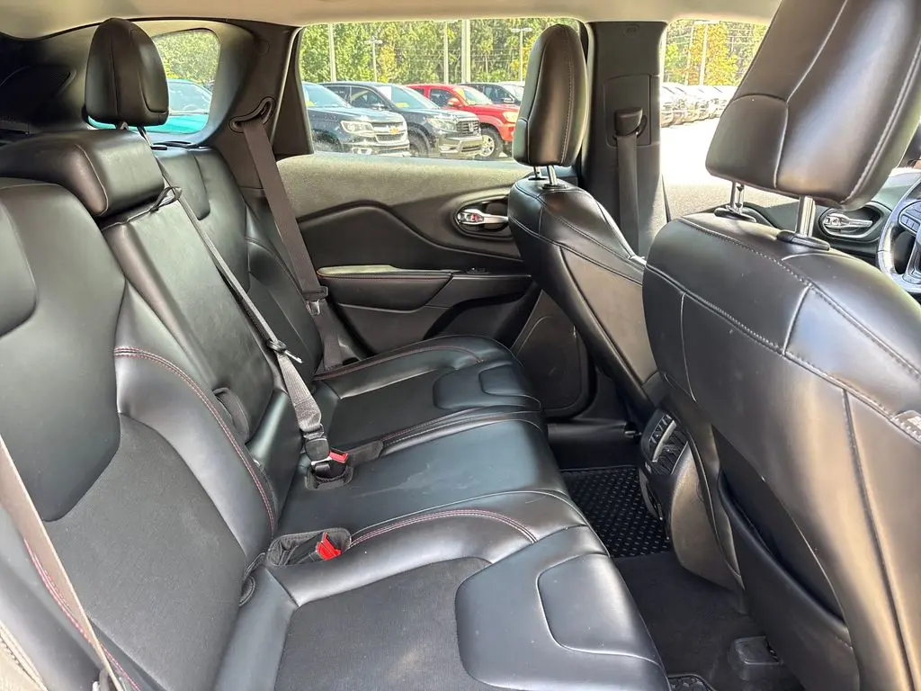 2020 Jeep Cherokee - $13,999