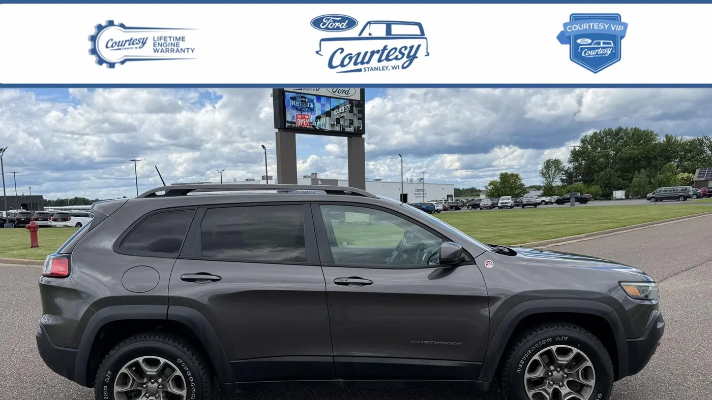 Preowned 2020 Jeep Cherokee Trailhawk for Sale