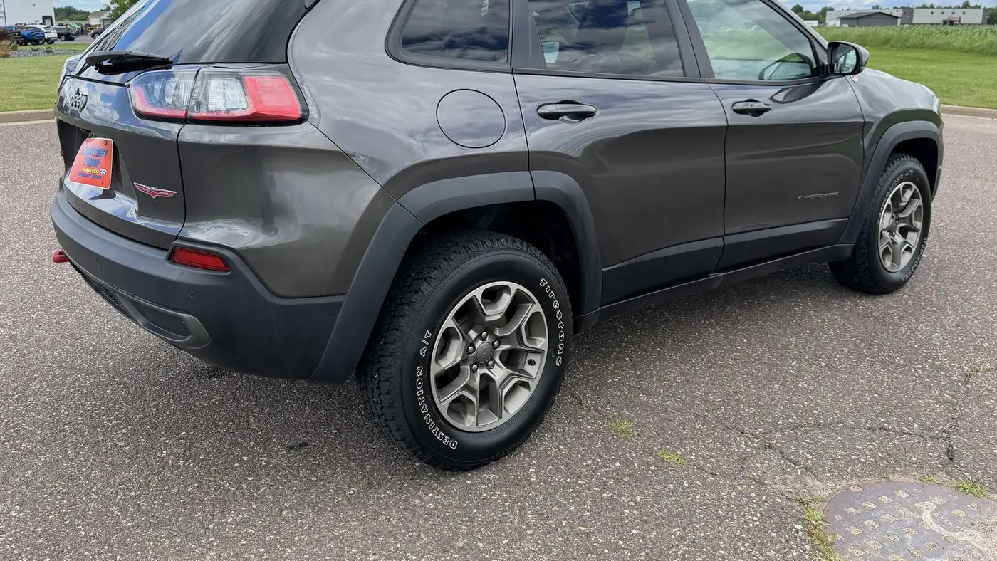 2020 Jeep Cherokee Trailhawk