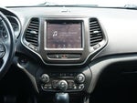 2019 Cherokee Thumbnail 22